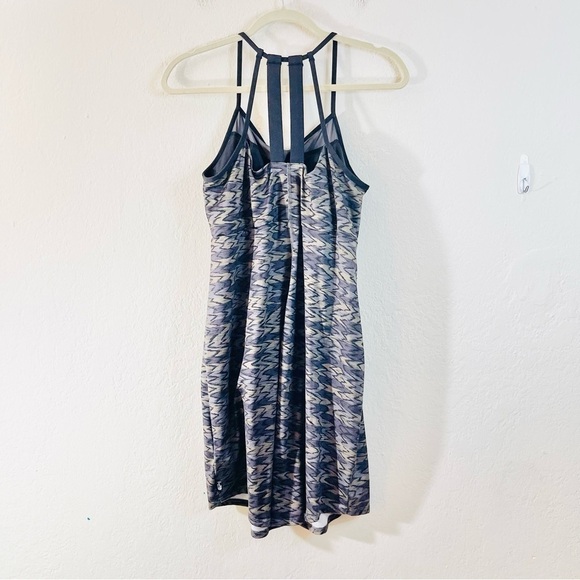 The North Face Athletic Golf Hiking Sports Dress Women Size  Large Gray/Black - Picture 2 of 11